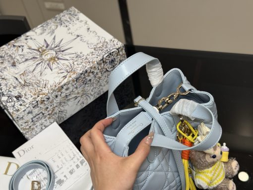 Dior Toujours shopping bag - Image 4