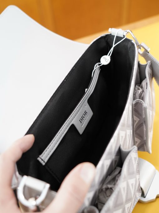 Dior shoulder bag - Image 10