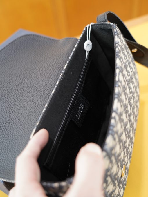 Dior shoulder bag - Image 10