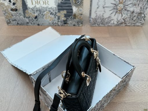 The new Dior Lady D-Joy - Image 5
