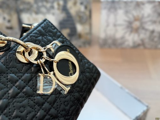 The new Dior Lady D-Joy - Image 6