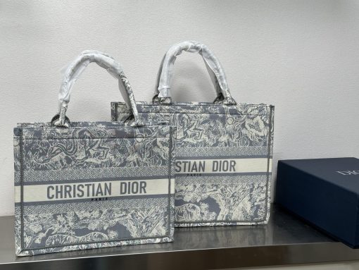 dior embroidered tote bag Dior