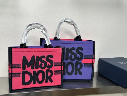 dior embroidered tote bag Dior
