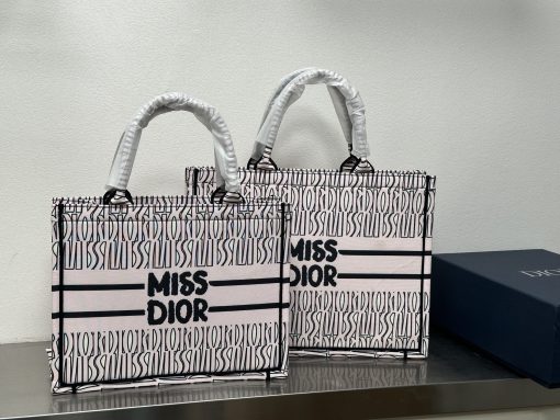 dior embroidered tote bag Dior - Image 7
