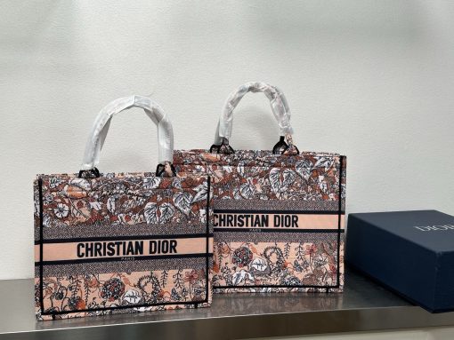 dior embroidered tote bag Dior - Image 9