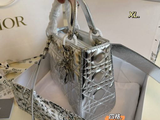 Lady Dior handbag - Image 5