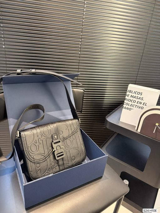 Dior messenger bag - Image 3