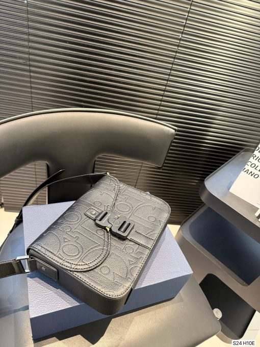 Dior messenger bag - Image 4