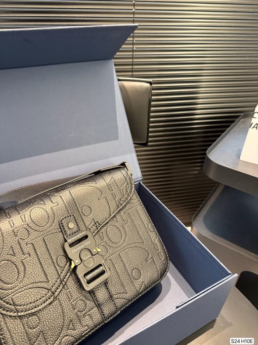 Dior messenger bag - Image 6