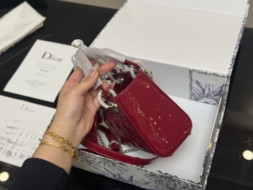 Dior Diana patent leather bag - Image 7