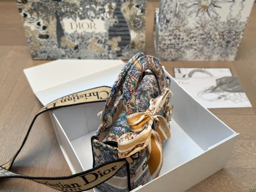 Dior Princess Diana bag - Image 3