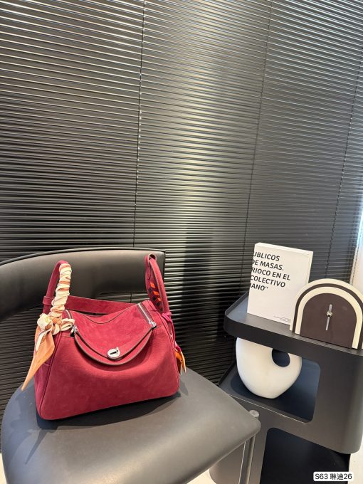 Hermes suede Lindi bag