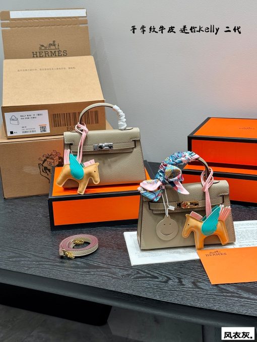 Hermes kellymini - Image 4