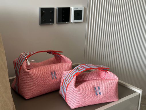 Hermes toiletry bag - Image 5