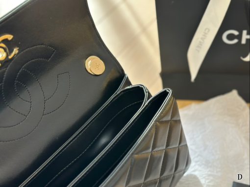 Chanel ltrendy bag - Image 9