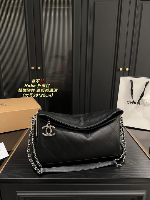 CHANEL folding cover bag - Image 3