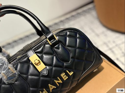 Chanel handbag - Image 3