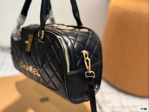 Chanel handbag - Image 5