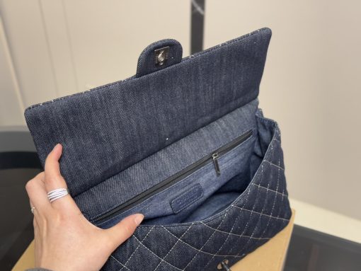 CHANEL denim crossbody bag - Image 5