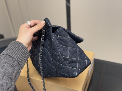 CHANEL denim crossbody bag - Image 7