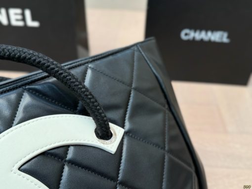 CHANEL tote bag - Image 6