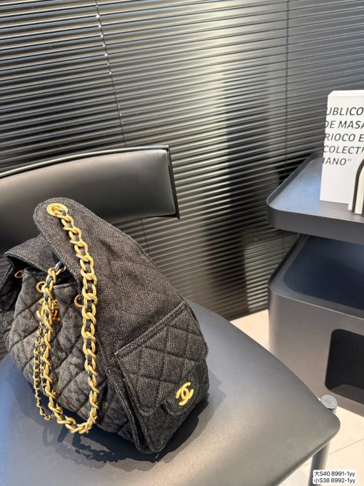 Chanel Tote denim bag - Image 5