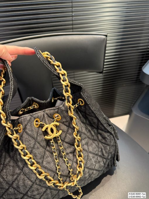 Chanel Tote denim bag - Image 7