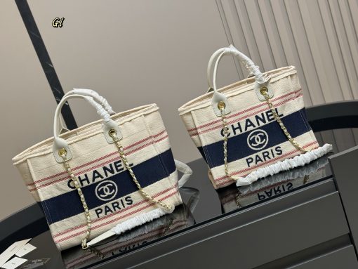Chanel denim beach bag - Image 6
