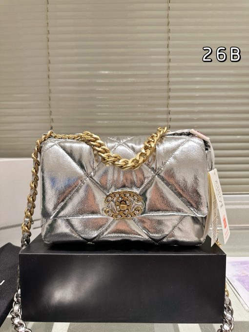 Chanel handbags and bags - Image 3