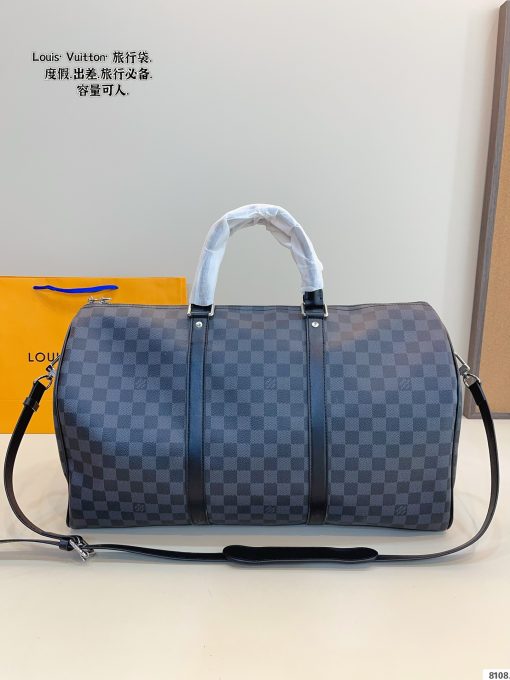 LV keepa travel bag - Image 4
