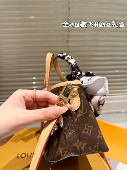 LV Neverfu - Image 9