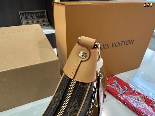 LV Loop crescent-shaped bag - Image 6