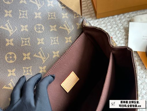 Louis Vuitton Pochette Metis - Image 10