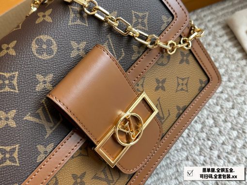 Louis Vuitton messenger bag - Image 3