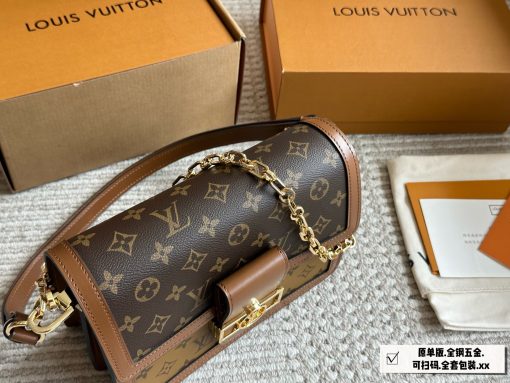 Louis Vuitton messenger bag - Image 4