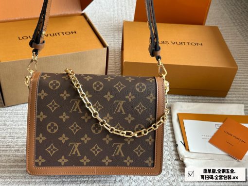 Louis Vuitton messenger bag - Image 6