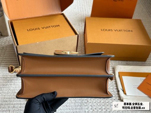 Louis Vuitton messenger bag - Image 7