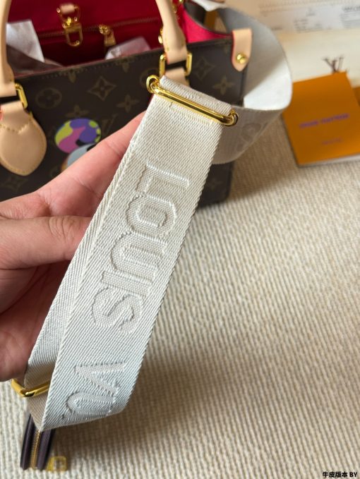 LV Onthego - Image 9