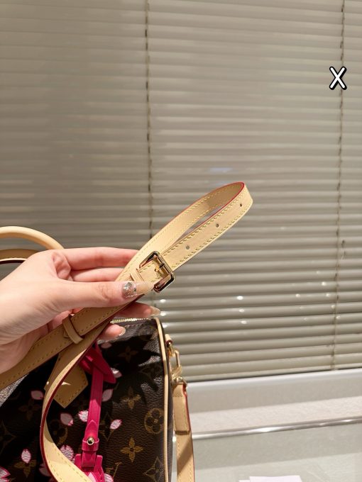 LV Speedy pillow bag - Image 9