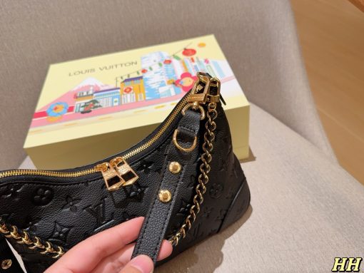 LV Boulogne croissant bag - Image 9