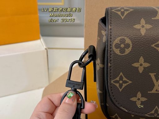 LV messenger bag - Image 7