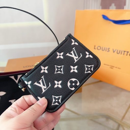 LV bucket bag - Image 8