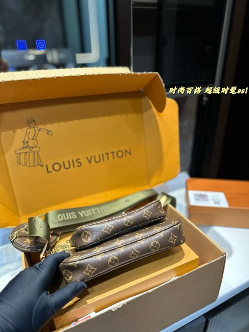 LV Mahjong bag - Image 8