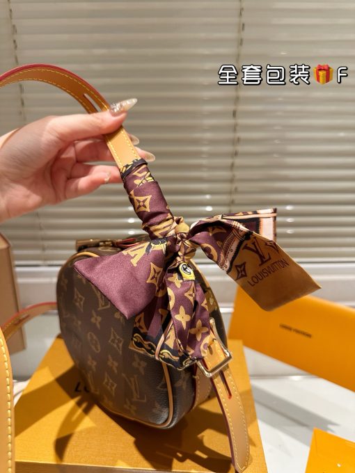 LV Boite Chapeau - Image 9