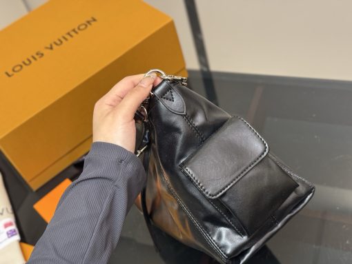 LV CarryAll - Image 7