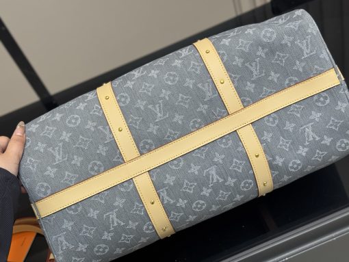 LV Keepall travel bag - Image 10