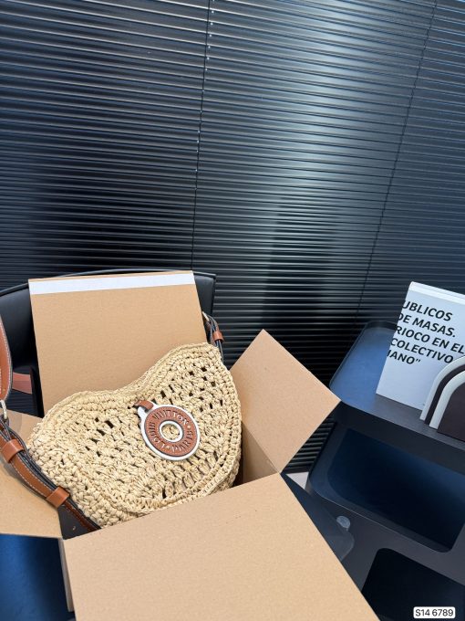 LV woven pea bag - Image 2