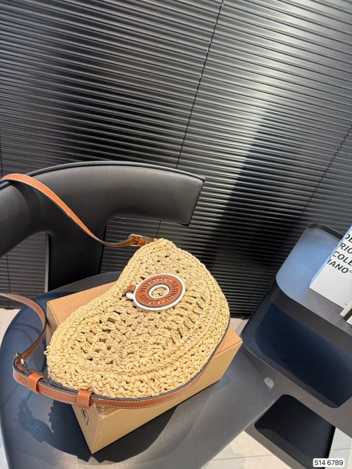 LV woven pea bag - Image 4