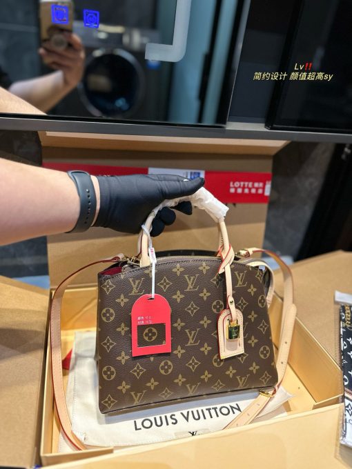 LV FLEUR TOTE handbag