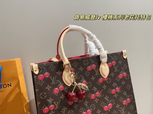 LV Cherry tote bag - Image 5